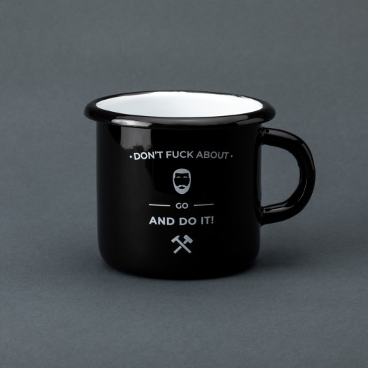 Емальована чашка з принтом "Don't fuck about go and do it" чорна, 400 мл (англ.)